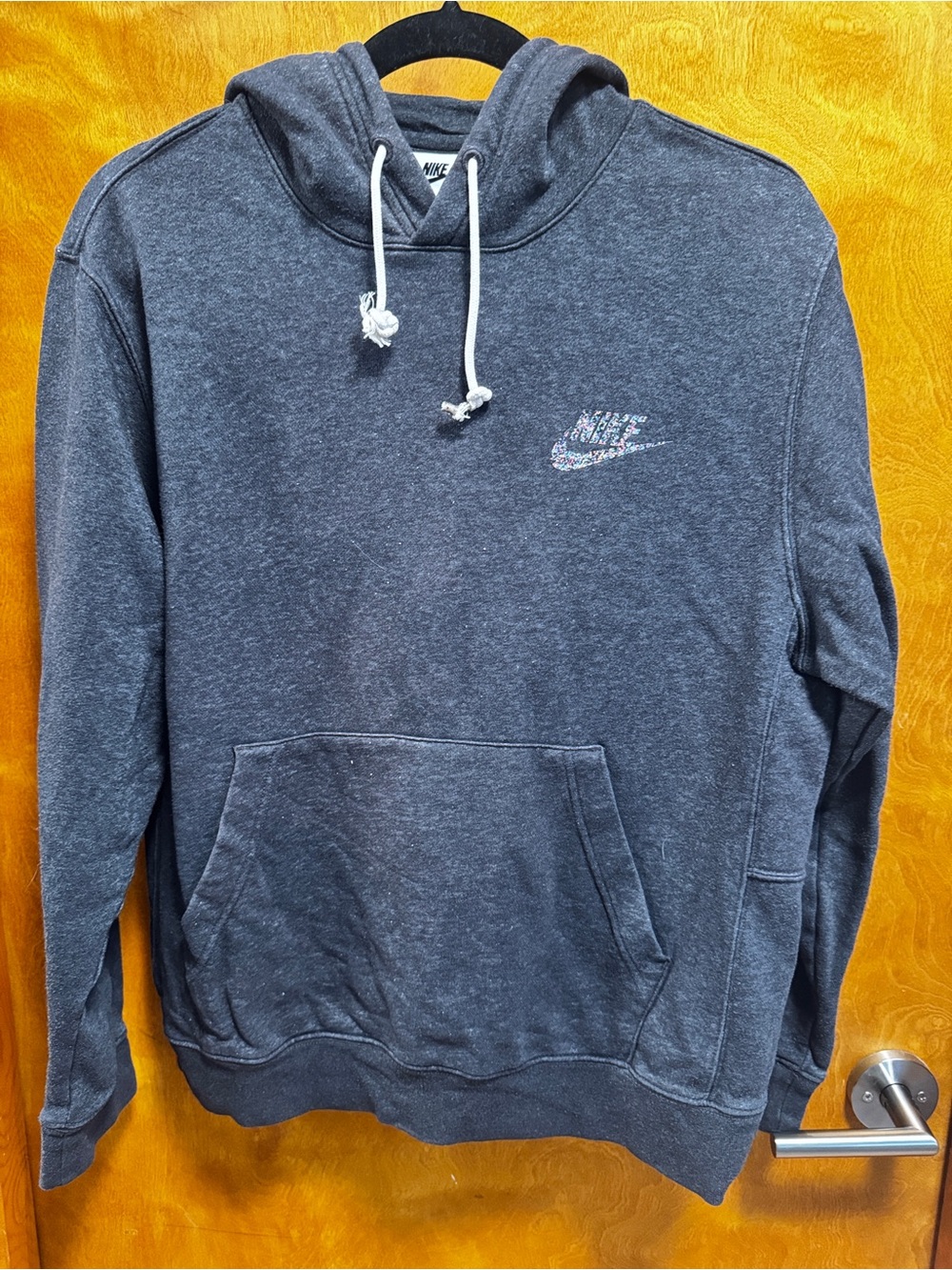 Nike Recycled Materials Men’s Charcoal Gray Hoodie Mens size Medium